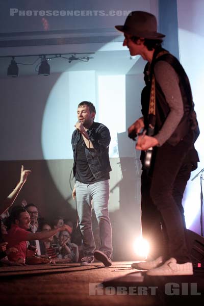 DAMON ALBARN - 2014-07-09 - PARIS - Salle Pleyel - Damon Albarn